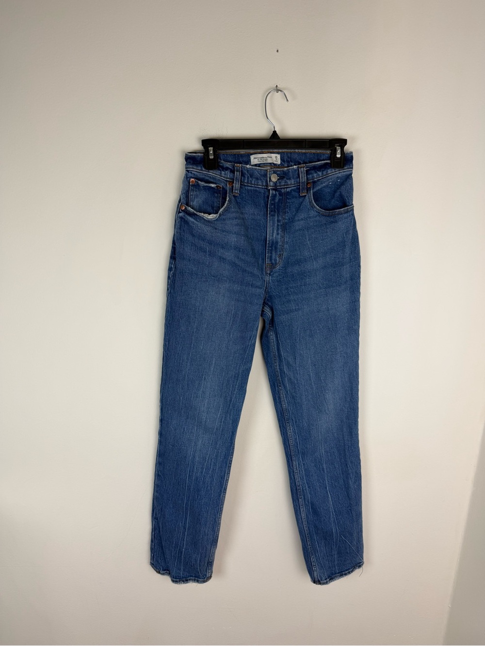 Abercrombie & Fitch Curve Love Ultra High Rise 90s Straight Jean 28 / 6 - Picture 2 of 5